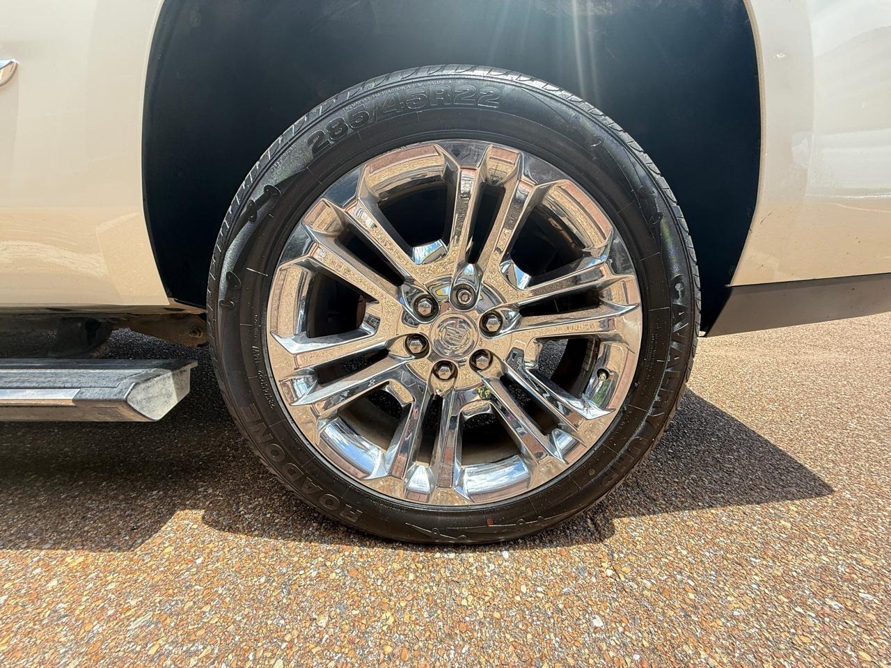 Cadillac Escalade 4WD 4dr Premium 2015