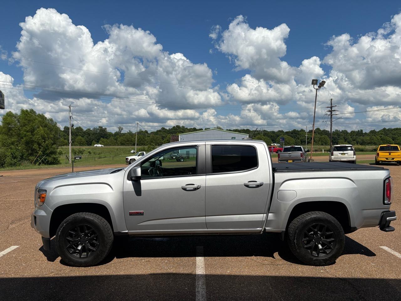 GMC Canyon 4WD Crew Cab 128.3" SLE 2017