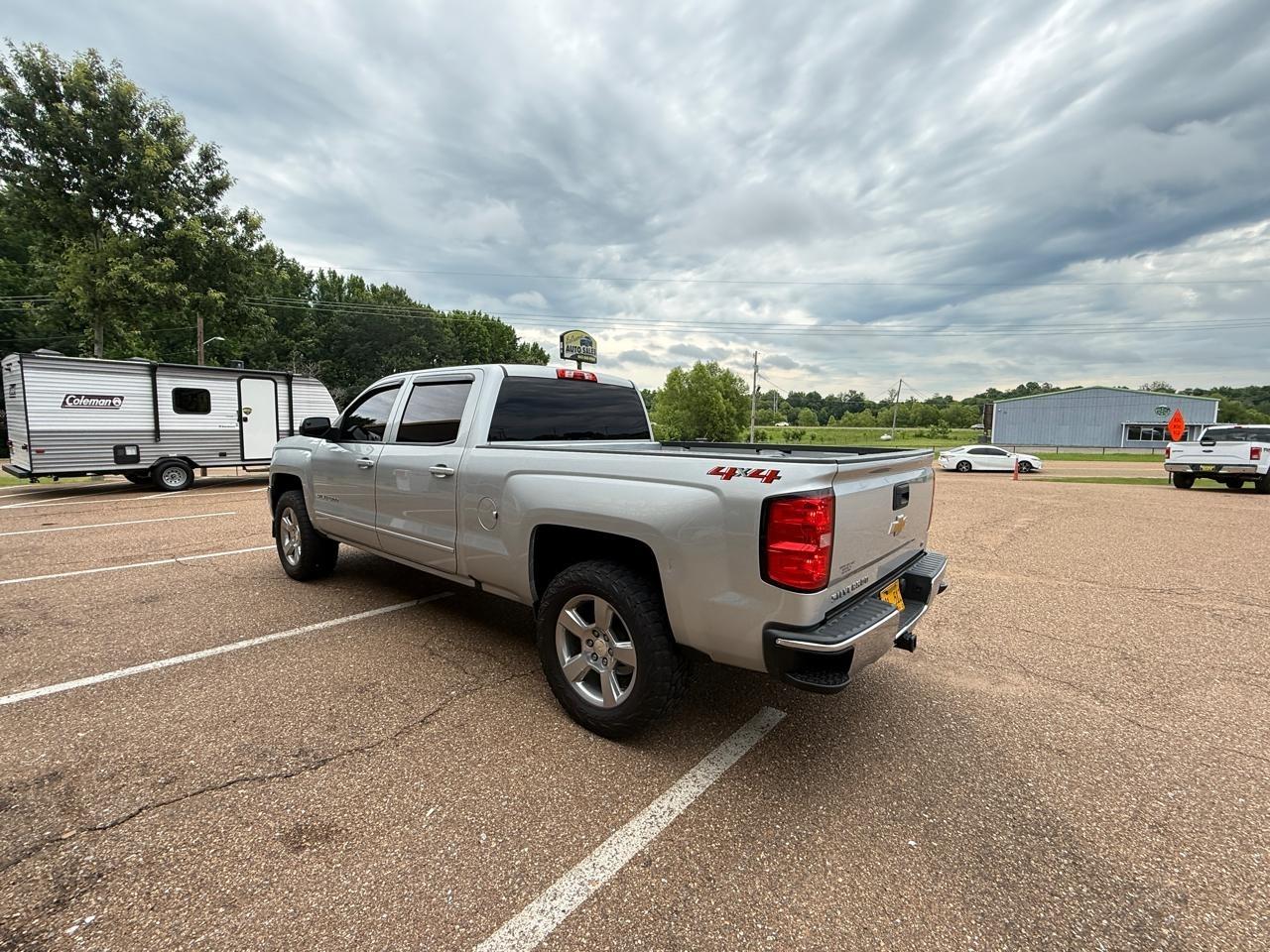 Chevrolet Silverado 1500 4WD Crew Cab 153.0" LT w/1LT 2018