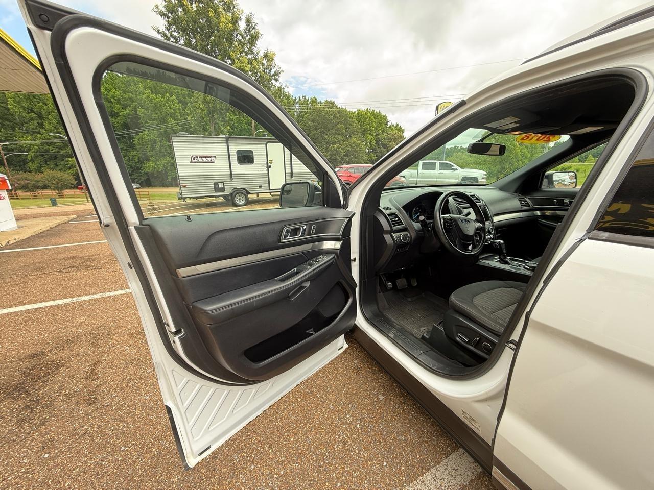 Ford Explorer XLT 4WD 2018