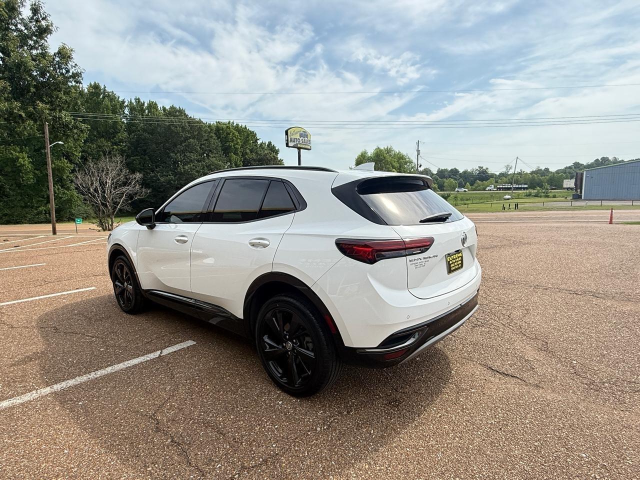 Buick Envision FWD 4dr Essence 2022