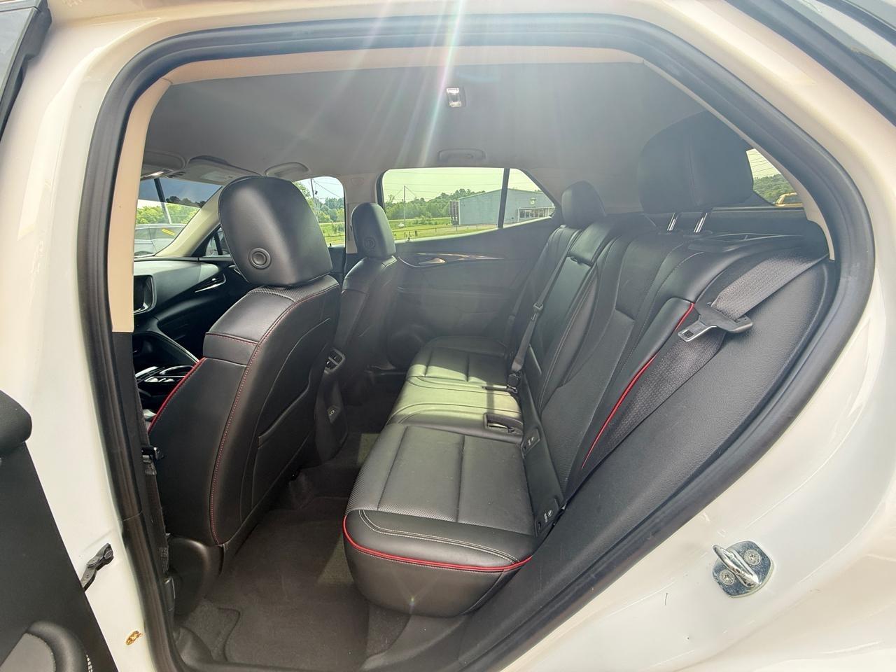 Buick Envision FWD 4dr Essence 2022