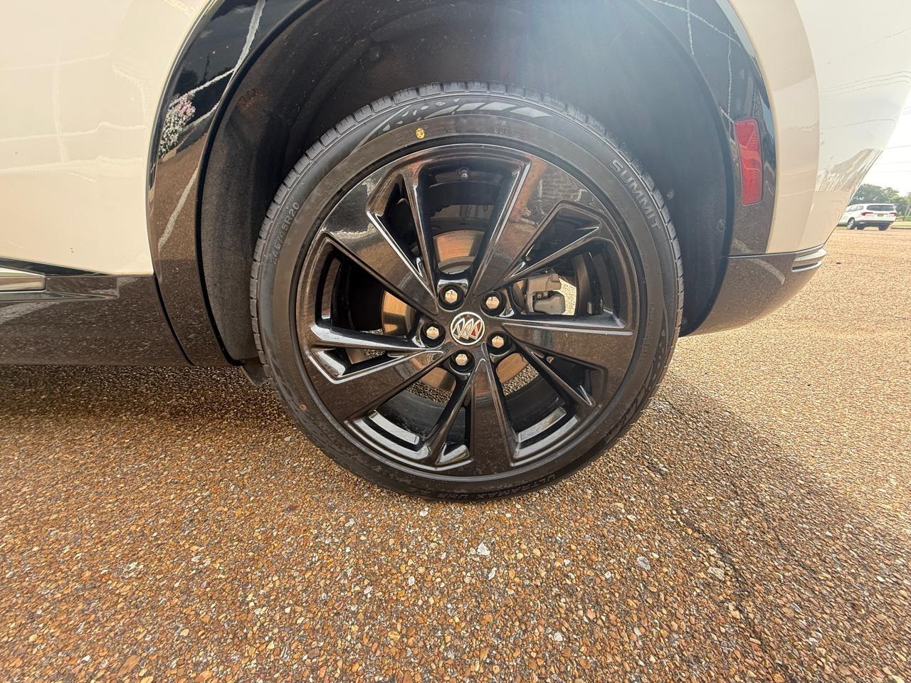 Buick Envision FWD 4dr Essence 2022