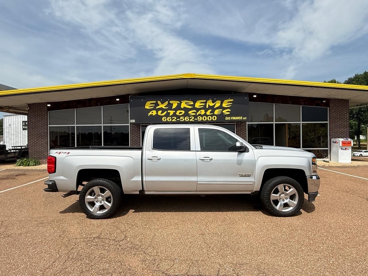 2017 Chevrolet Silverado 1500 4WD Crew Cab 143.5" LT w/1LT