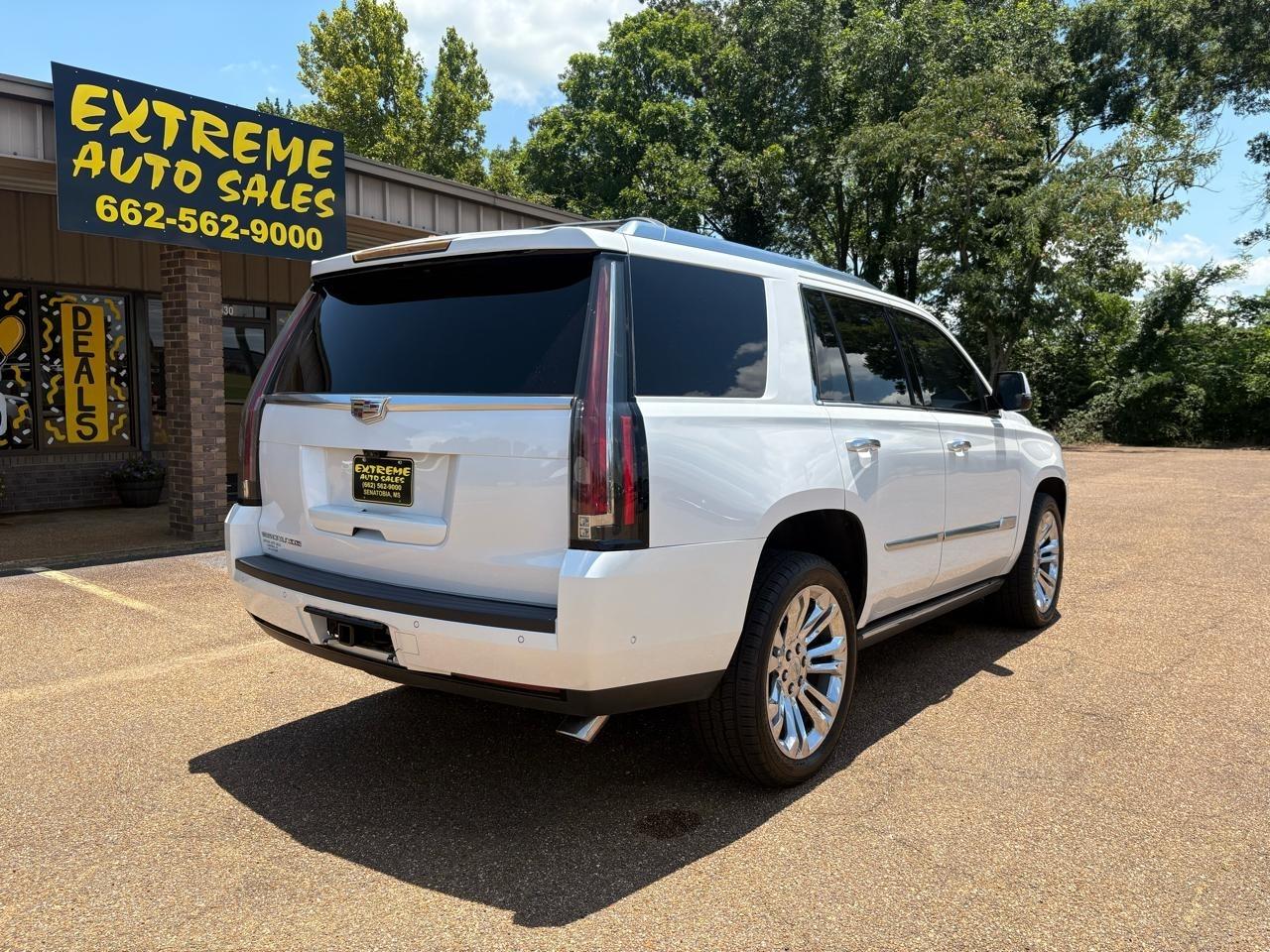 Cadillac Escalade 4WD 4dr Premium Luxury 2017