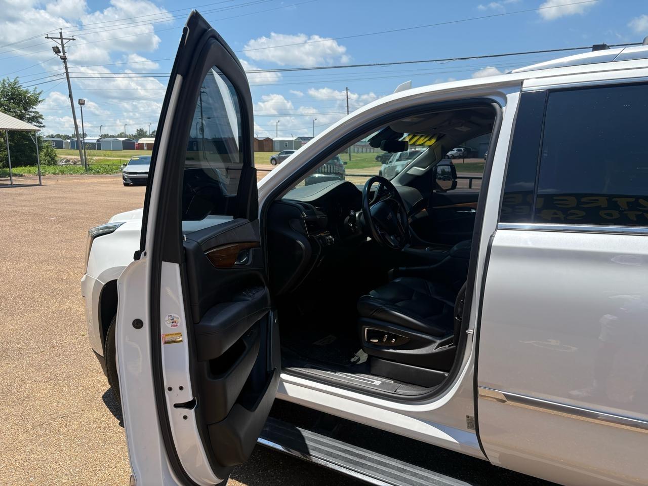 Cadillac Escalade 4WD 4dr Premium Luxury 2017