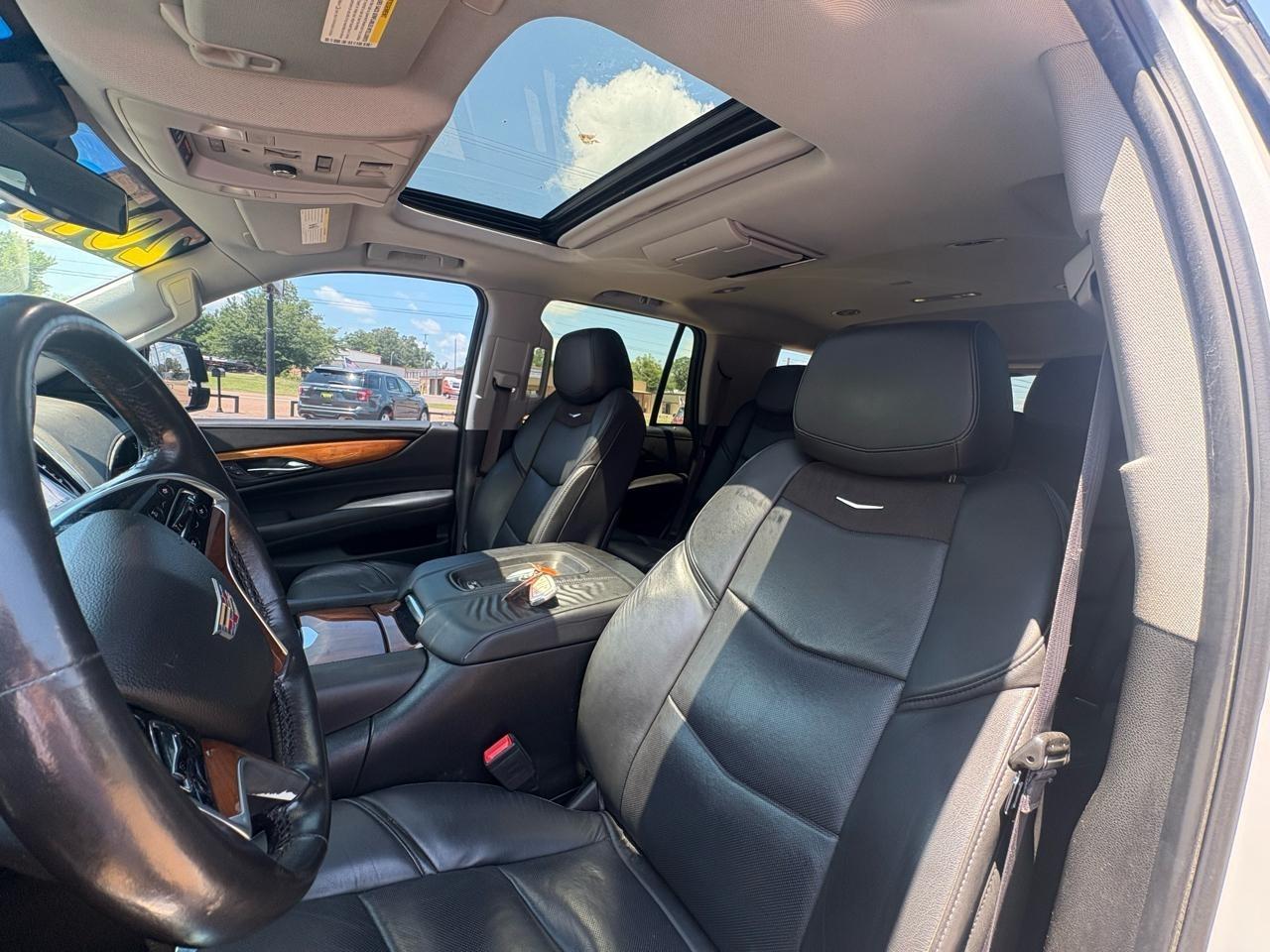 Cadillac Escalade 4WD 4dr Premium Luxury 2017