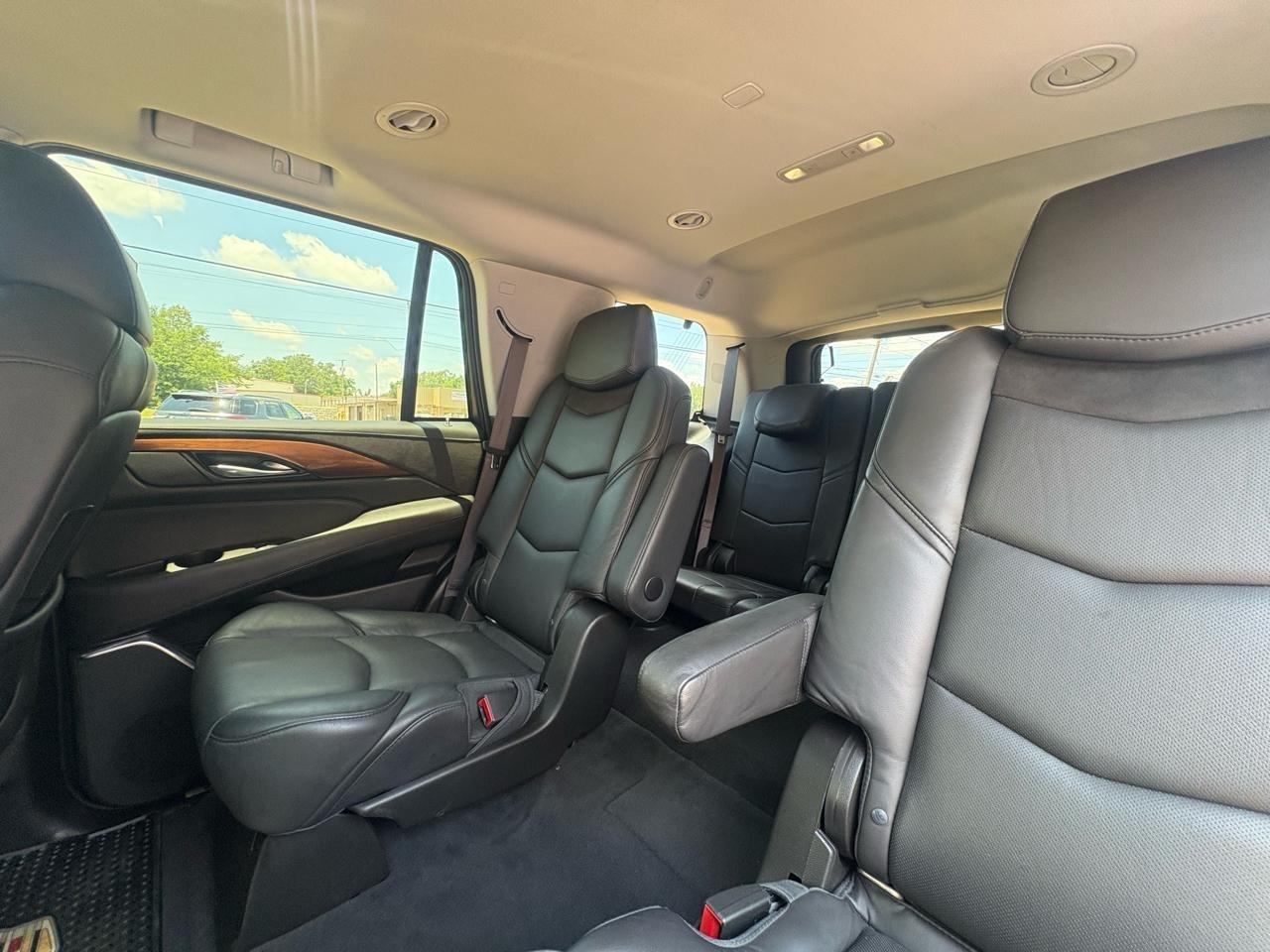 Cadillac Escalade 4WD 4dr Premium Luxury 2017