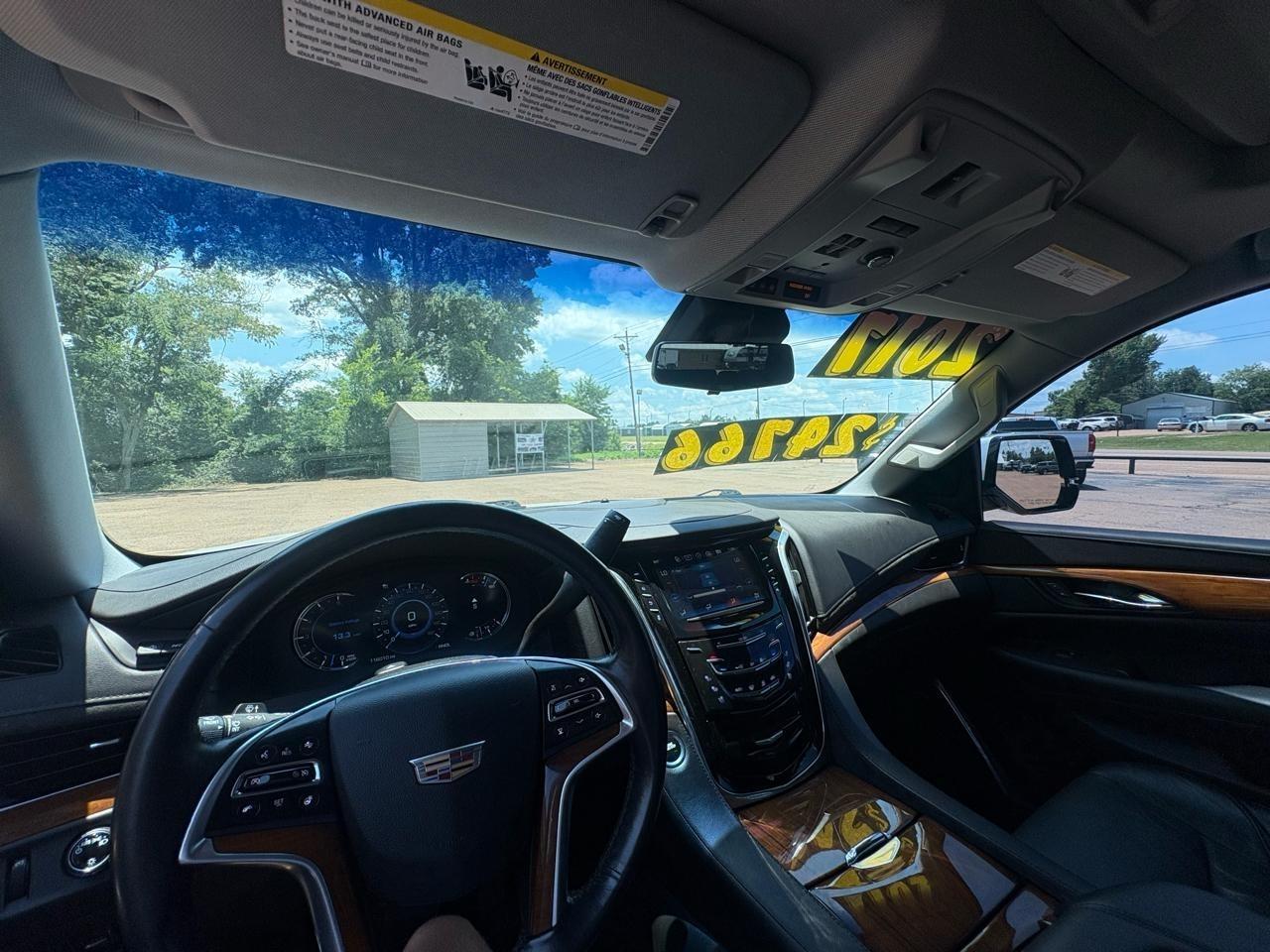 Cadillac Escalade 4WD 4dr Premium Luxury 2017