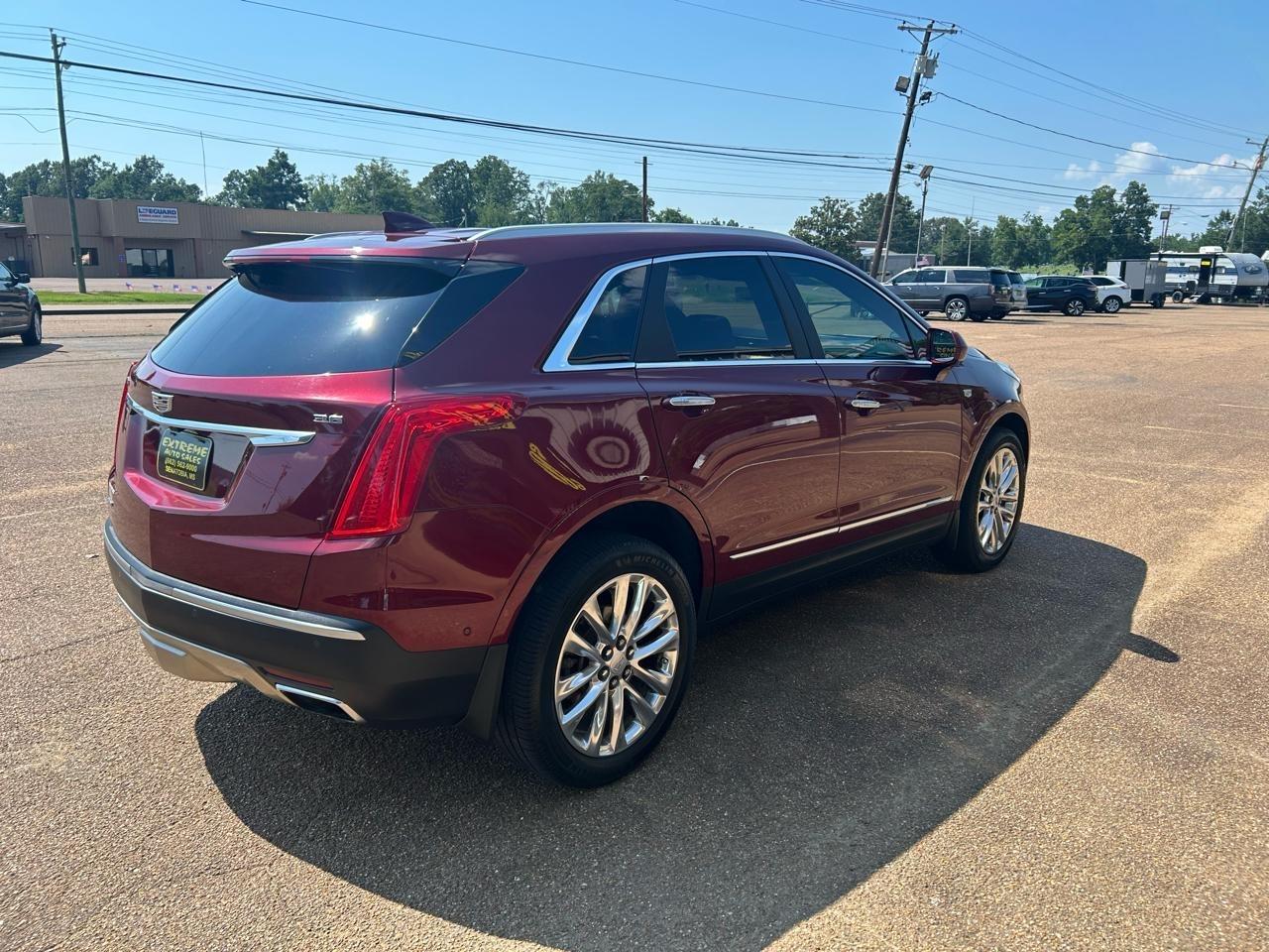 Cadillac XT5 AWD 4dr Platinum 2017