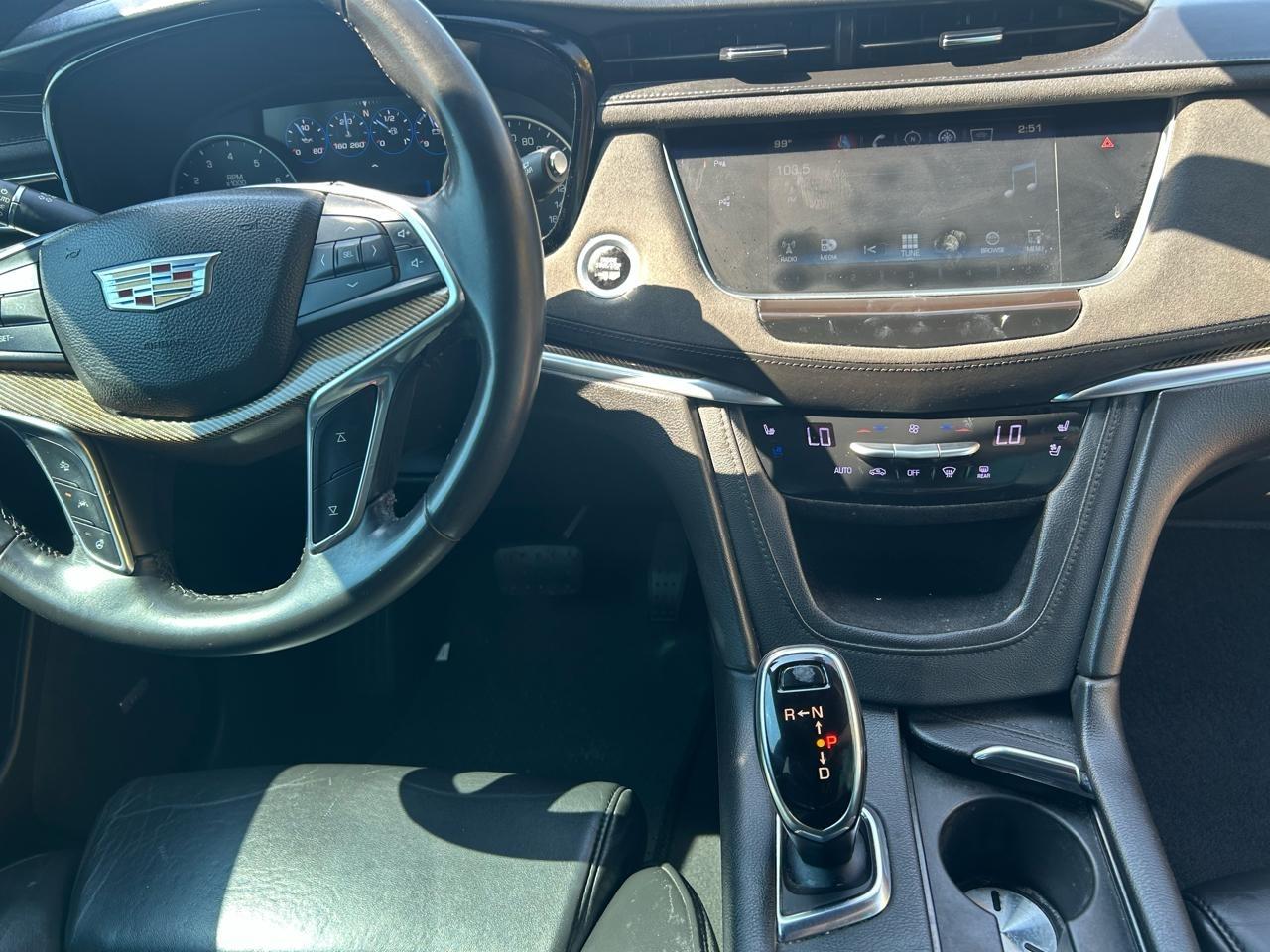 Cadillac XT5 AWD 4dr Platinum 2017