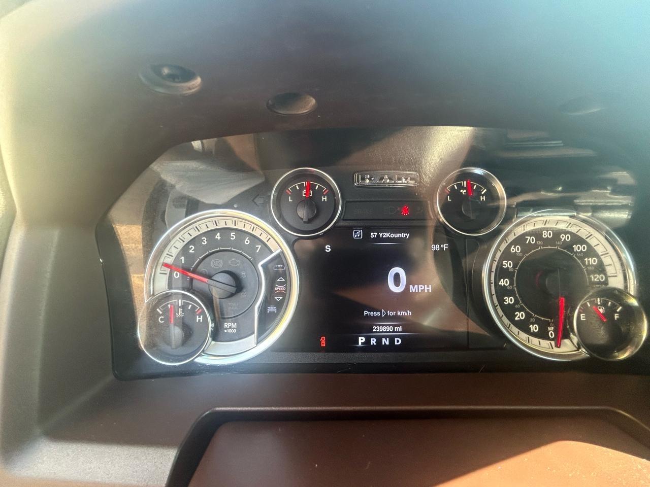 RAM 1500 4WD Quad Cab 140.5" Big Horn 2016