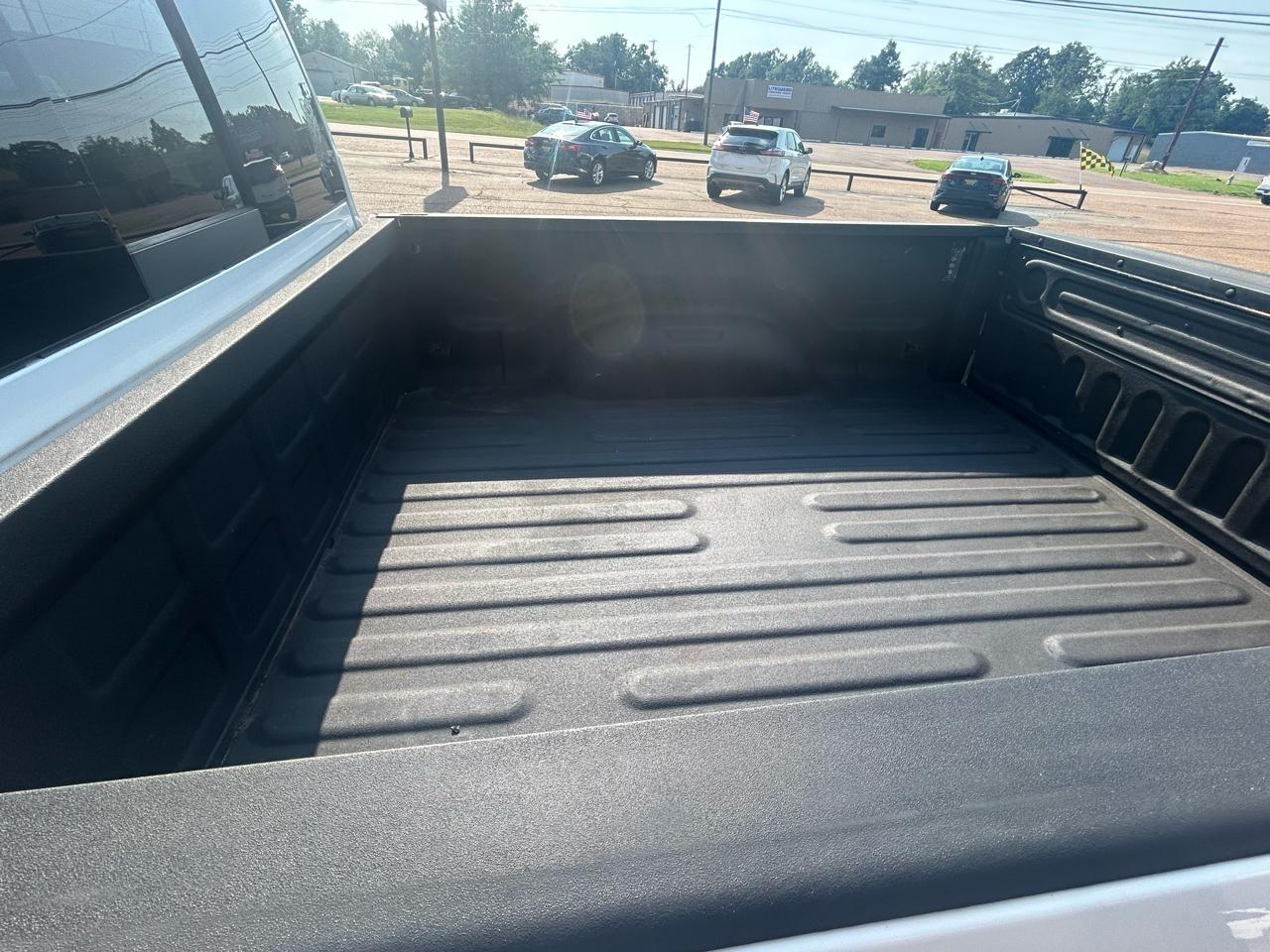 RAM 1500 4WD Quad Cab 140.5" Big Horn 2016