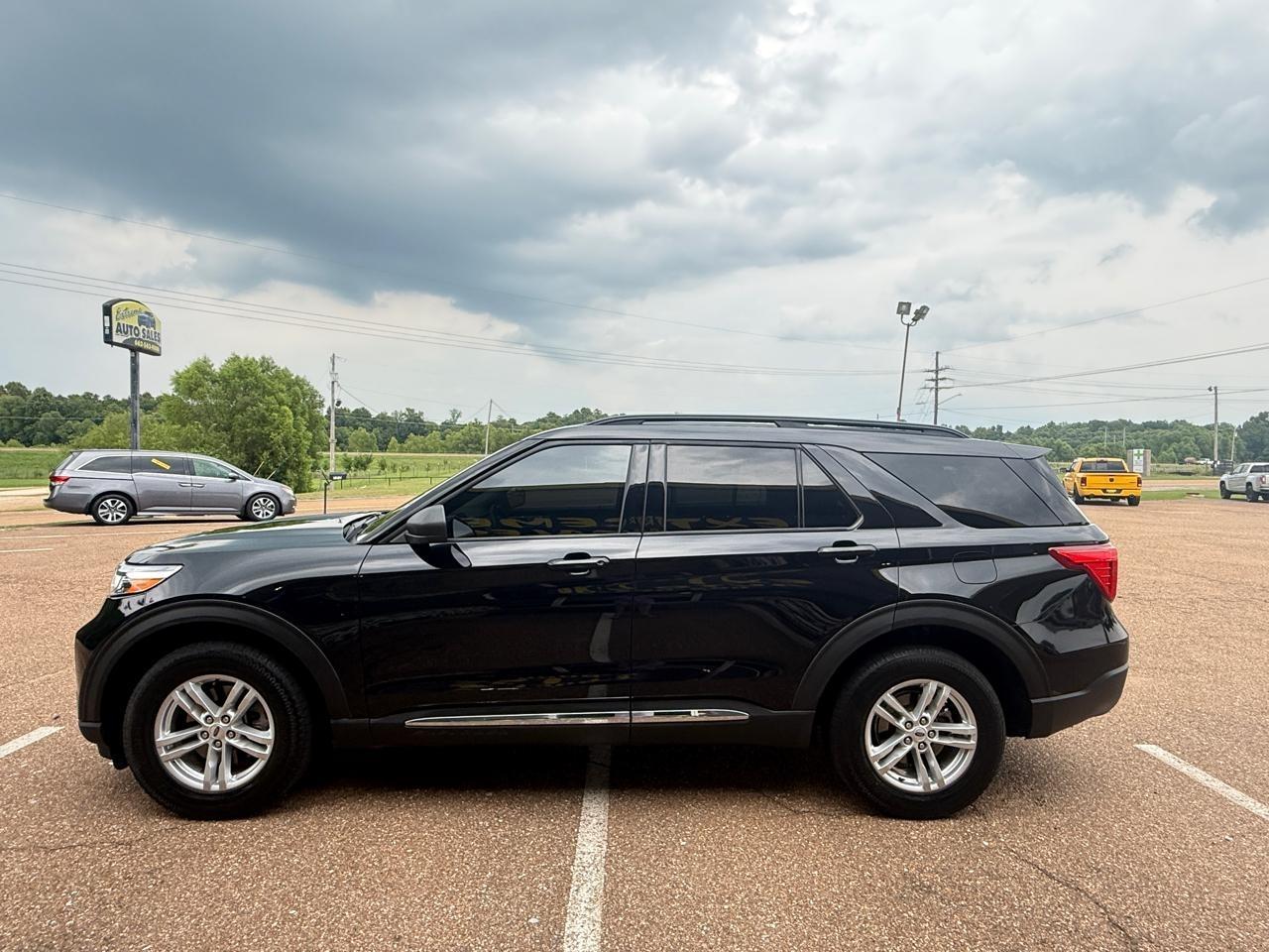 Ford Explorer XLT 4WD 2023