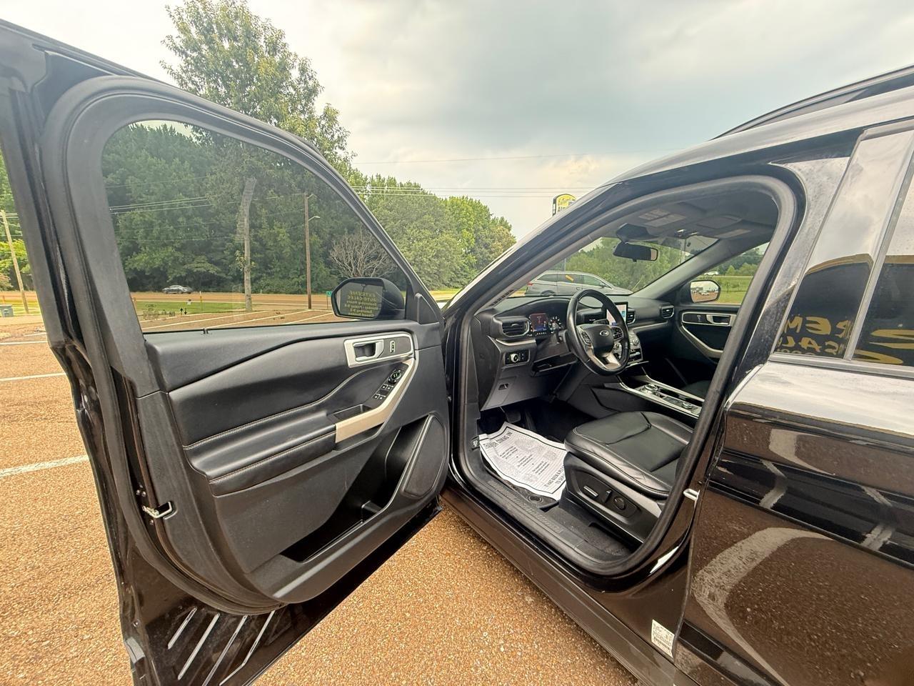 Ford Explorer XLT 4WD 2023