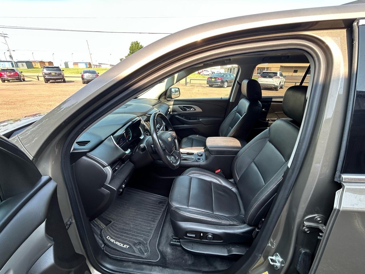 Chevrolet Traverse AWD 4dr LT Leather 2020