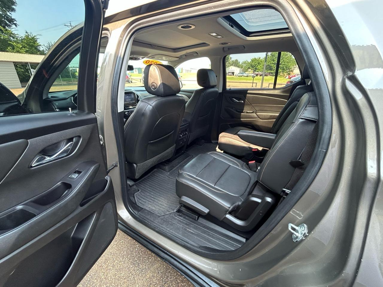 Chevrolet Traverse AWD 4dr LT Leather 2020