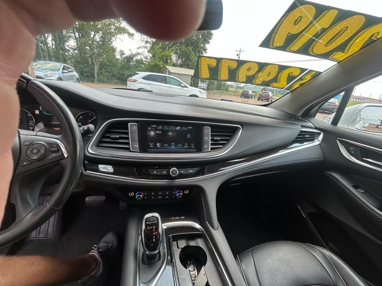 Buick Enclave FWD 4dr Avenir 2019