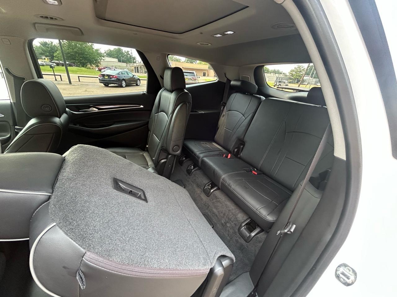Buick Enclave FWD 4dr Avenir 2019