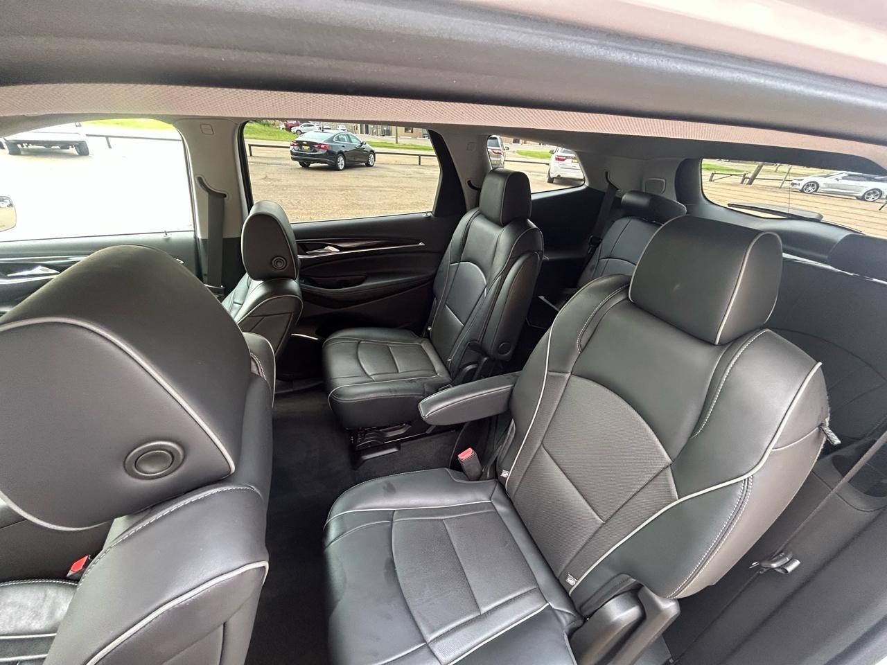 Buick Enclave FWD 4dr Avenir 2019
