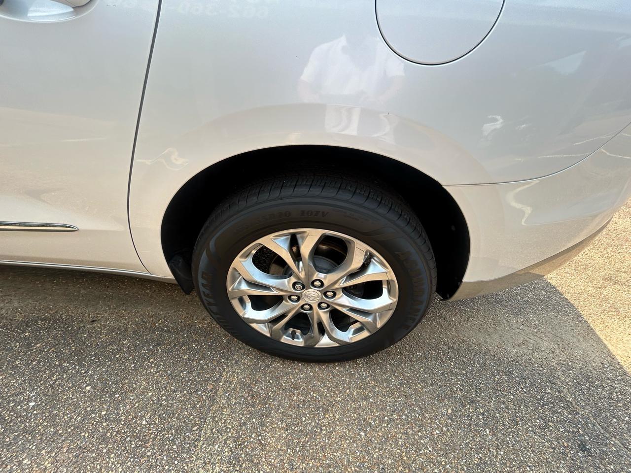 Buick Enclave FWD 4dr Avenir 2019