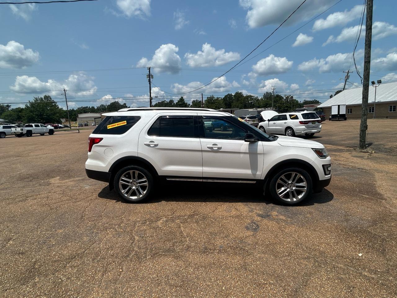 Ford Explorer XLT 4WD 2017