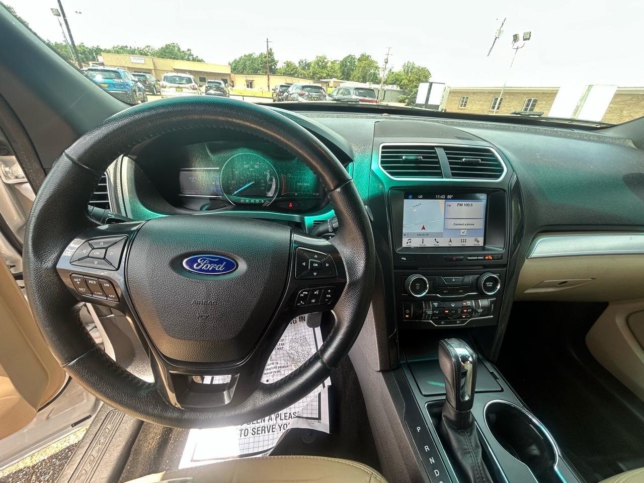 Ford Explorer XLT 4WD 2017