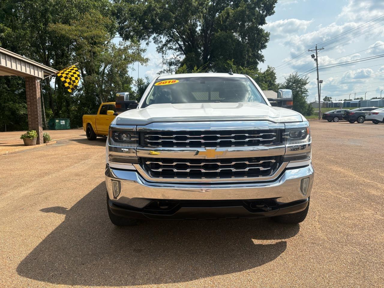 Chevrolet Silverado 1500 4WD Crew Cab 143.5" LTZ w/1LZ 2018