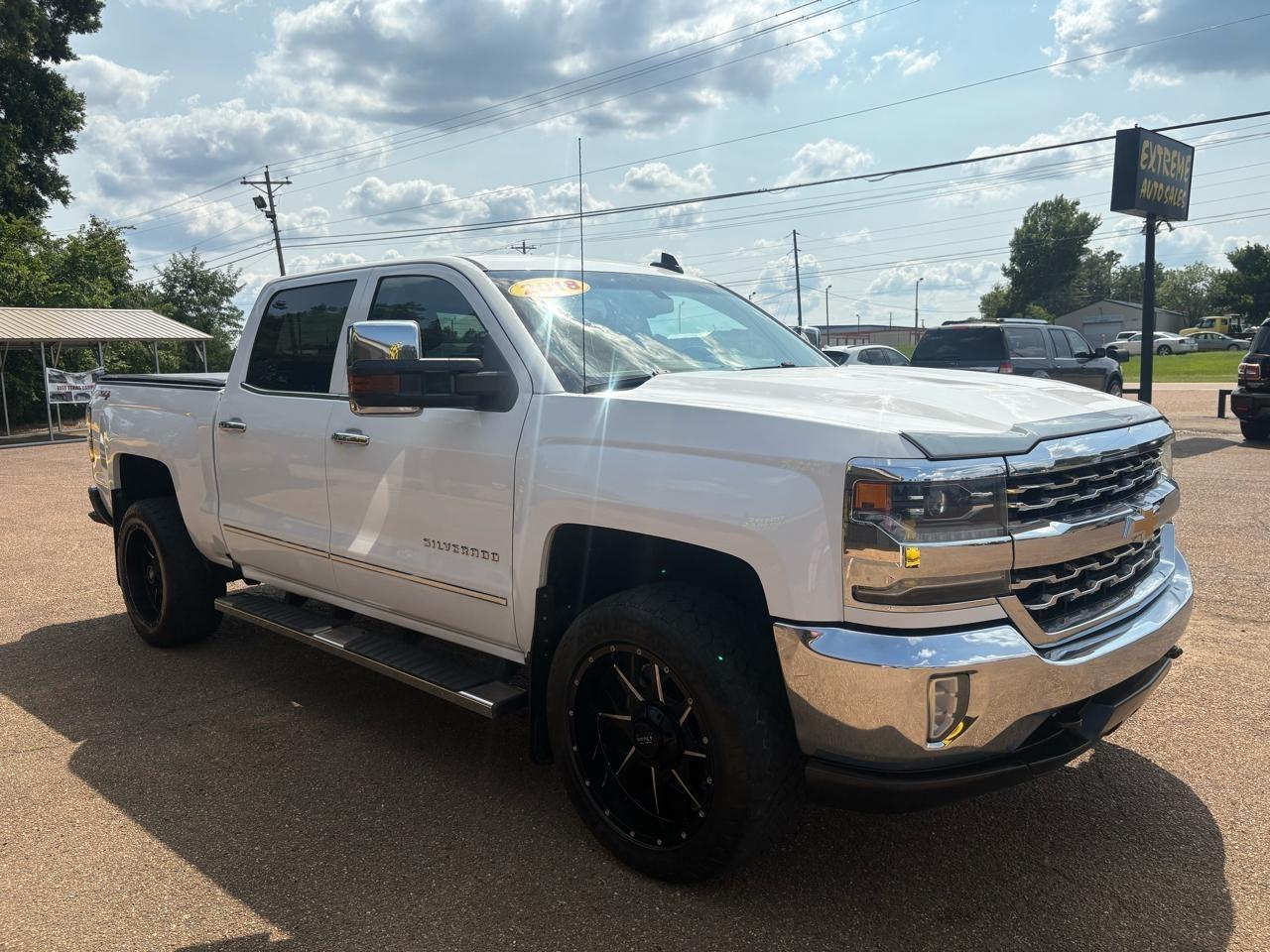 Chevrolet Silverado 1500 4WD Crew Cab 143.5" LTZ w/1LZ 2018