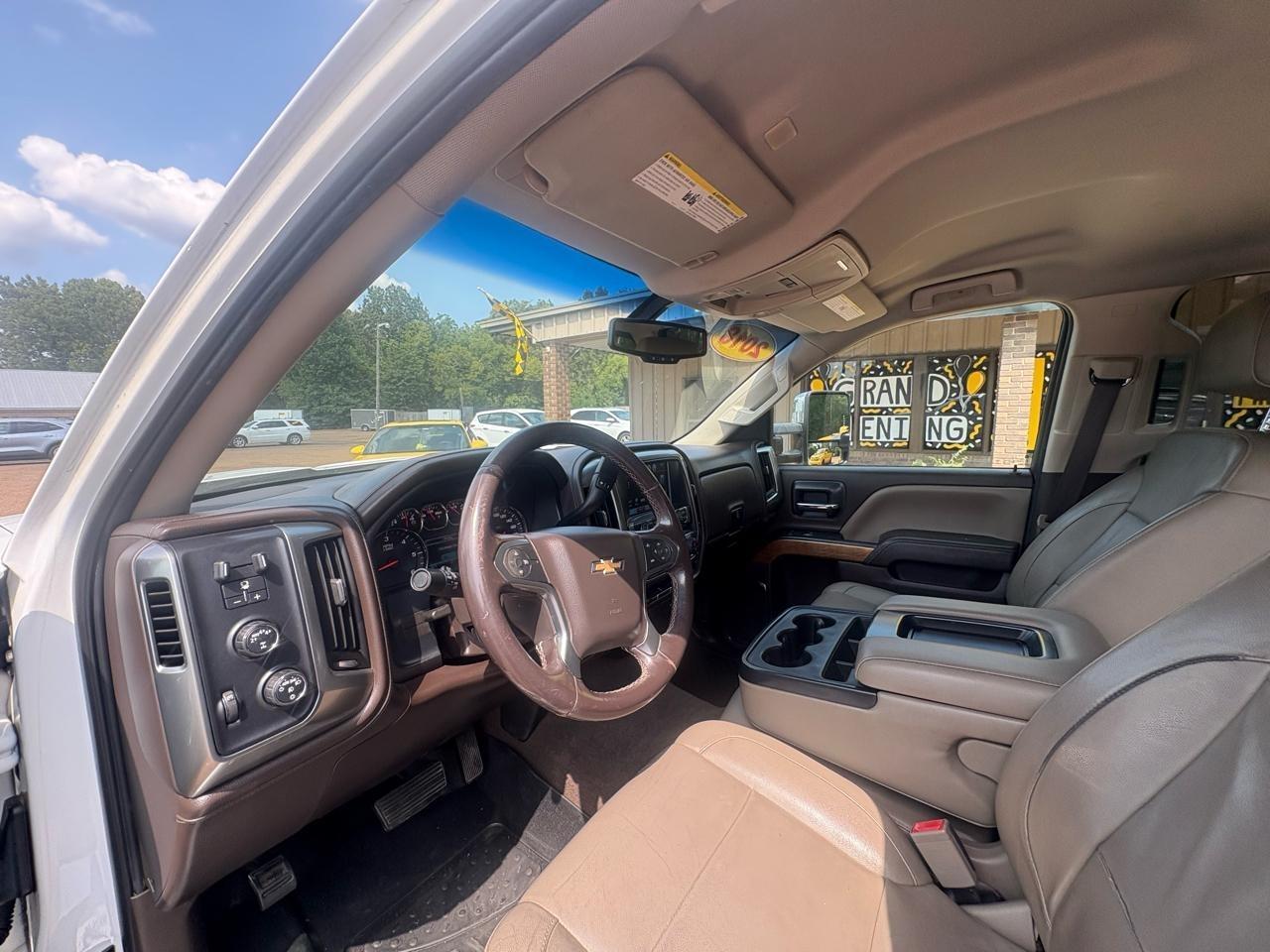 Chevrolet Silverado 1500 4WD Crew Cab 143.5" LTZ w/1LZ 2018