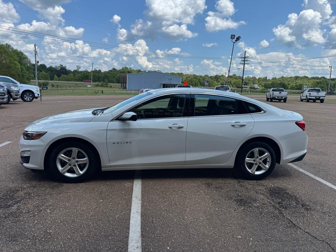 Chevrolet Malibu 4dr Sdn LS w/1FL 2023