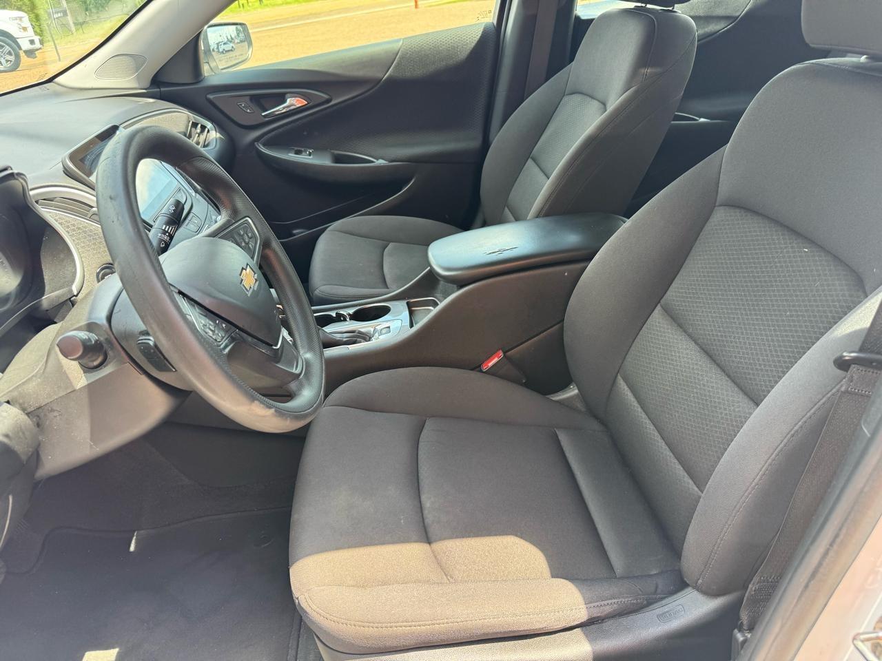 Chevrolet Malibu 4dr Sdn LS w/1FL 2023