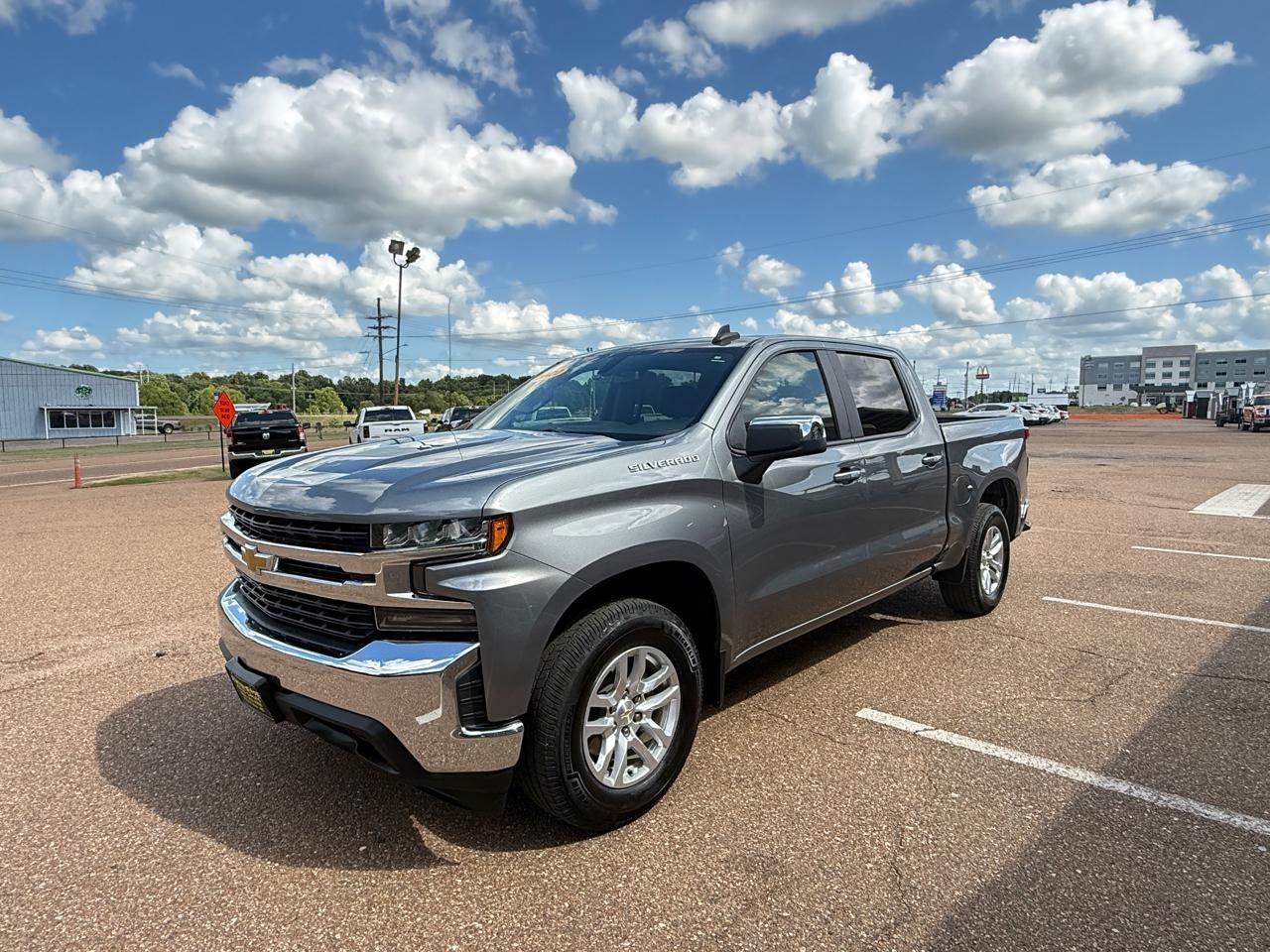 Chevrolet Silverado 1500 2WD Crew Cab 147" LT 2020