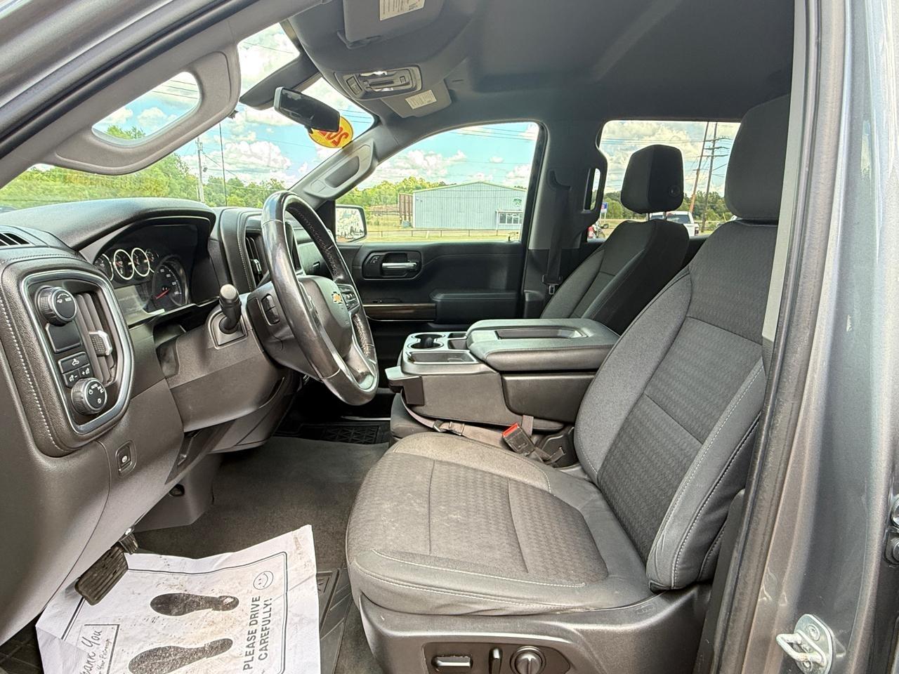 Chevrolet Silverado 1500 2WD Crew Cab 147" LT 2020