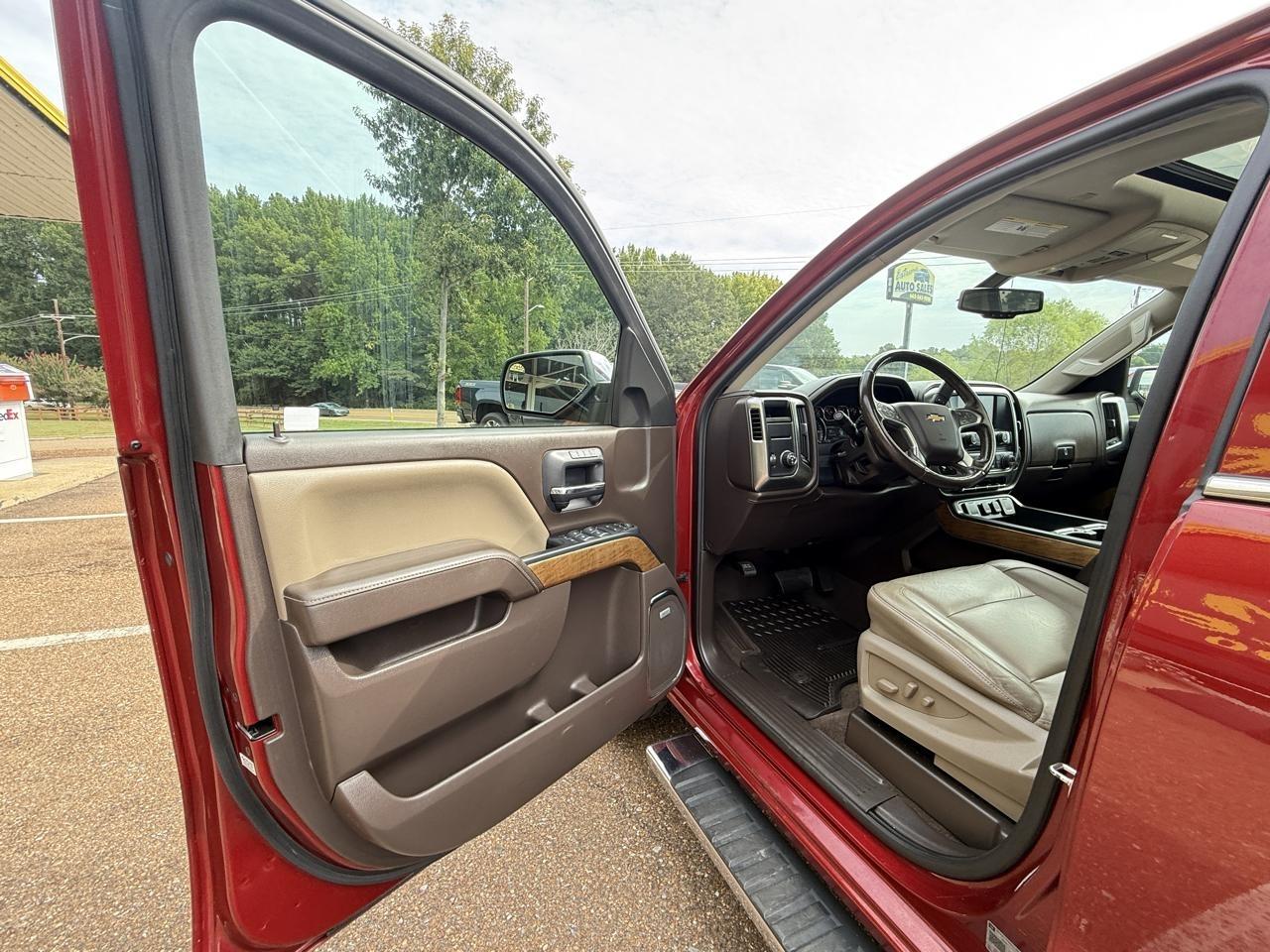Chevrolet Silverado 1500 2WD Crew Cab 143.5" LTZ w/1LZ 2018