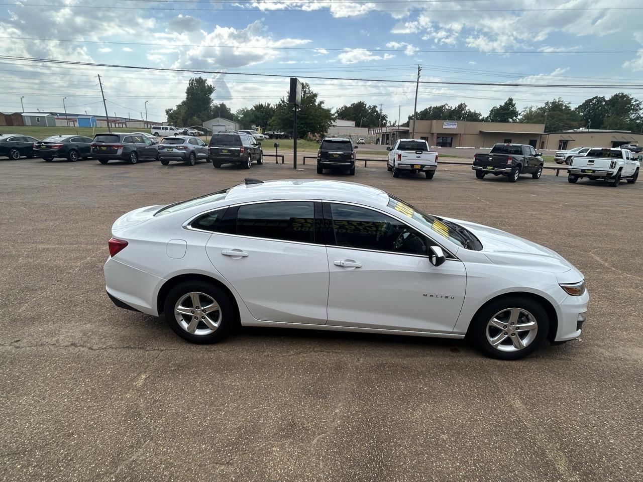 Chevrolet Malibu 4dr Sdn LS w/1FL 2023