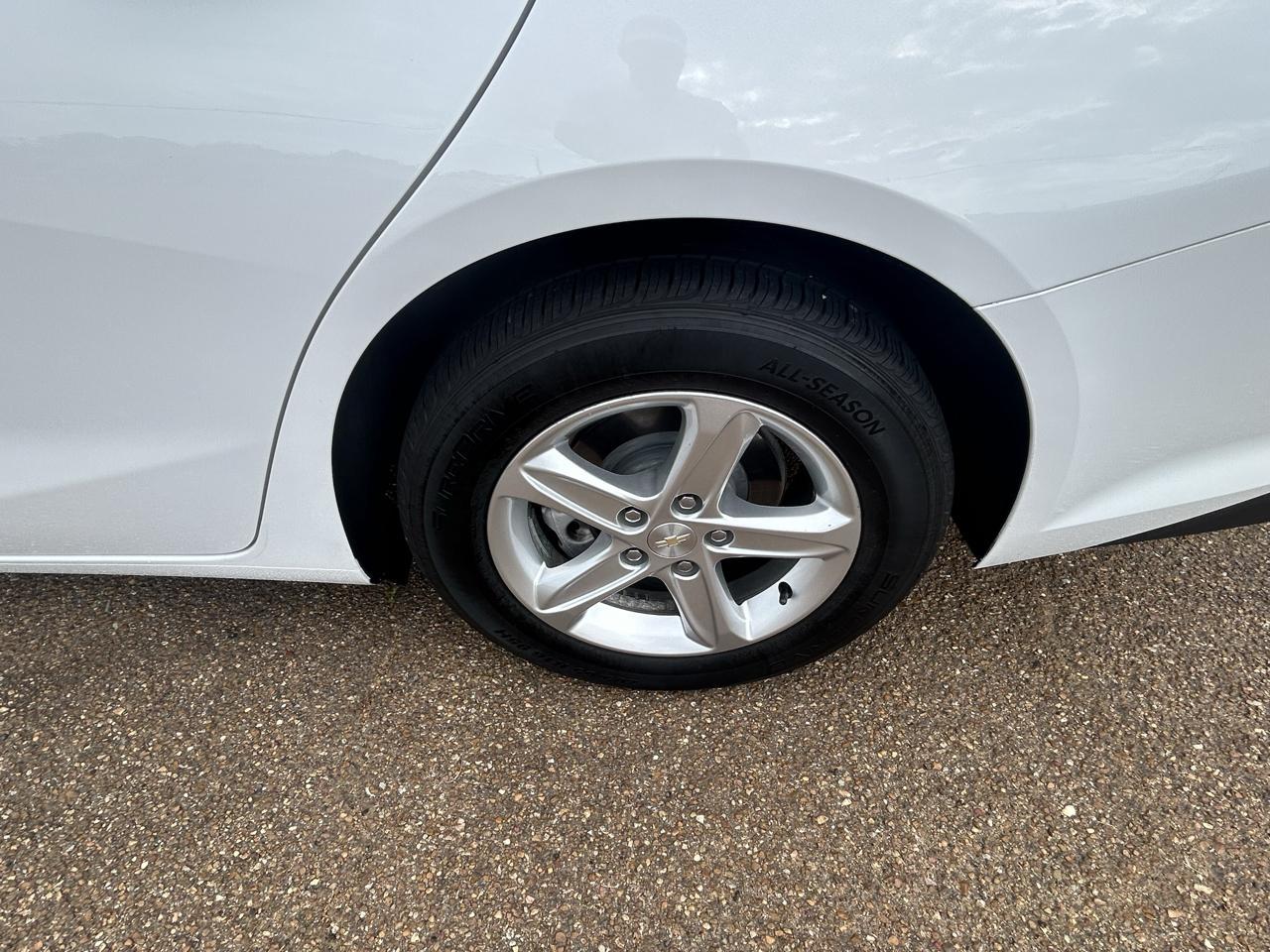 Chevrolet Malibu 4dr Sdn LS w/1FL 2023