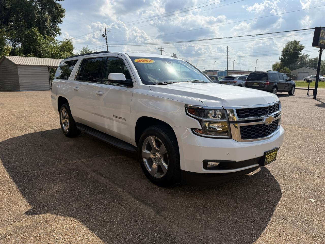 Chevrolet Suburban 2WD 4dr 1500 LT 2017