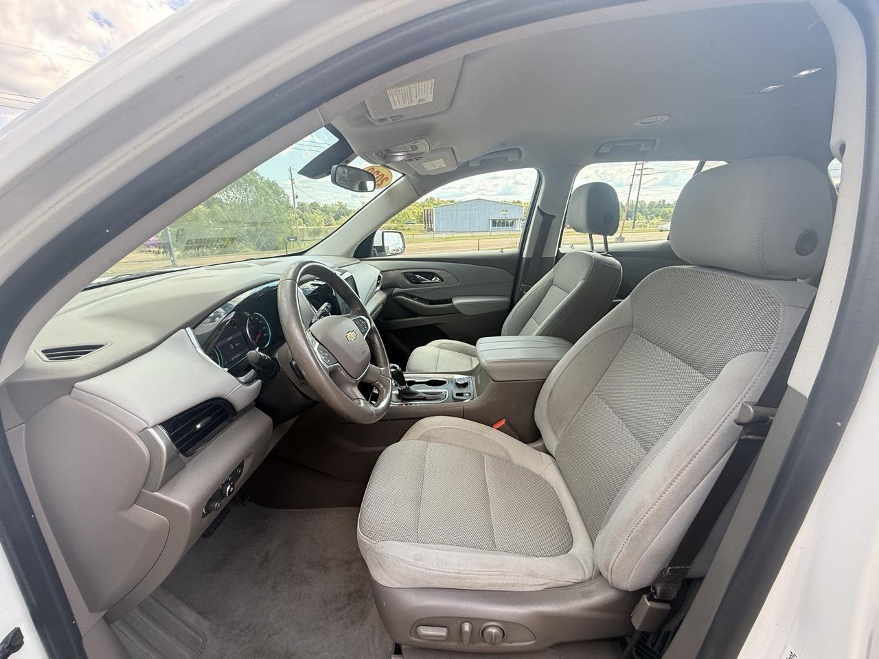 Chevrolet Traverse FWD 4dr LT Cloth w/1LT 2020