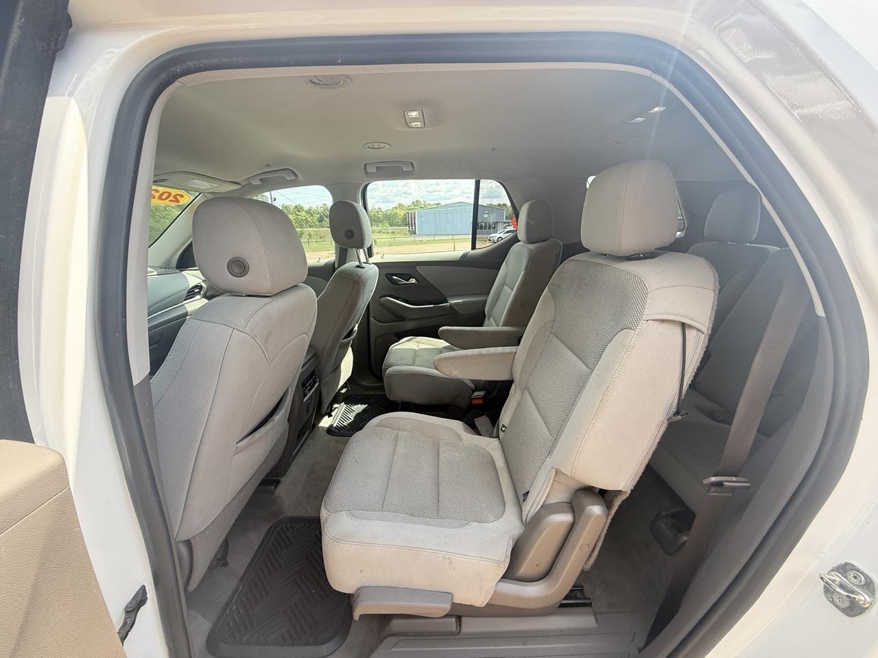 Chevrolet Traverse FWD 4dr LT Cloth w/1LT 2020
