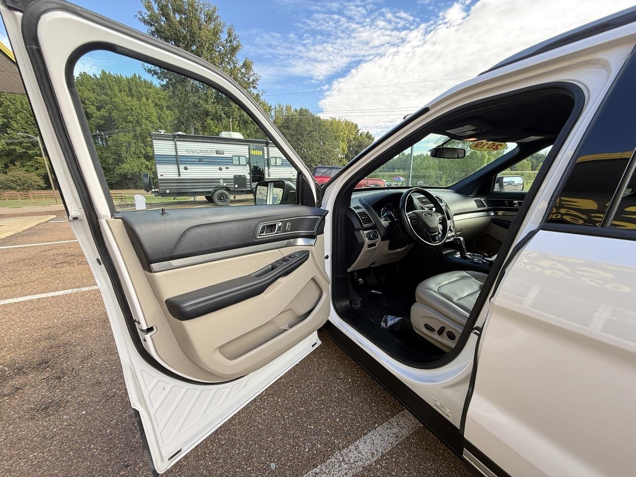 Ford Explorer XLT 4WD 2019