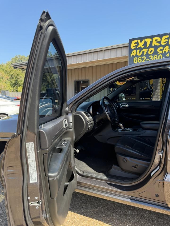 Jeep Grand Cherokee Laredo X 4x4 2021