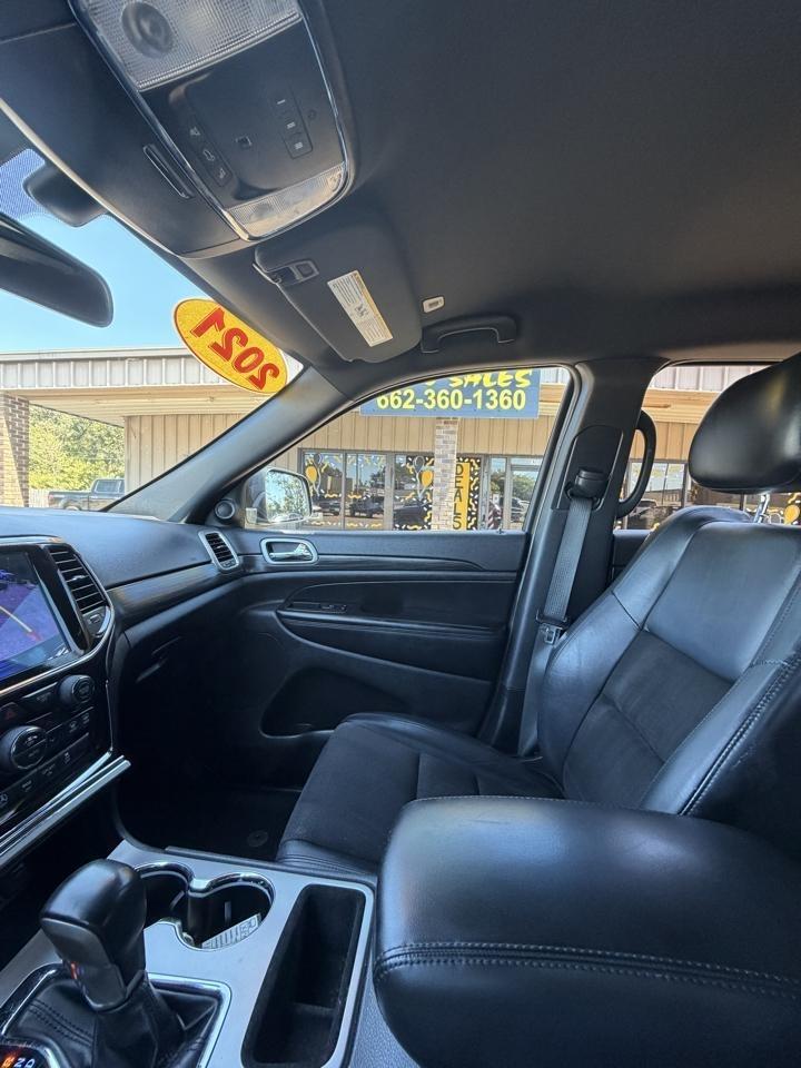 Jeep Grand Cherokee Laredo X 4x4 2021