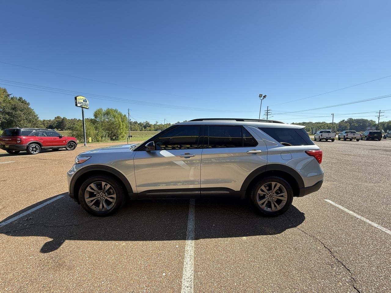 Ford Explorer XLT 4WD 2022
