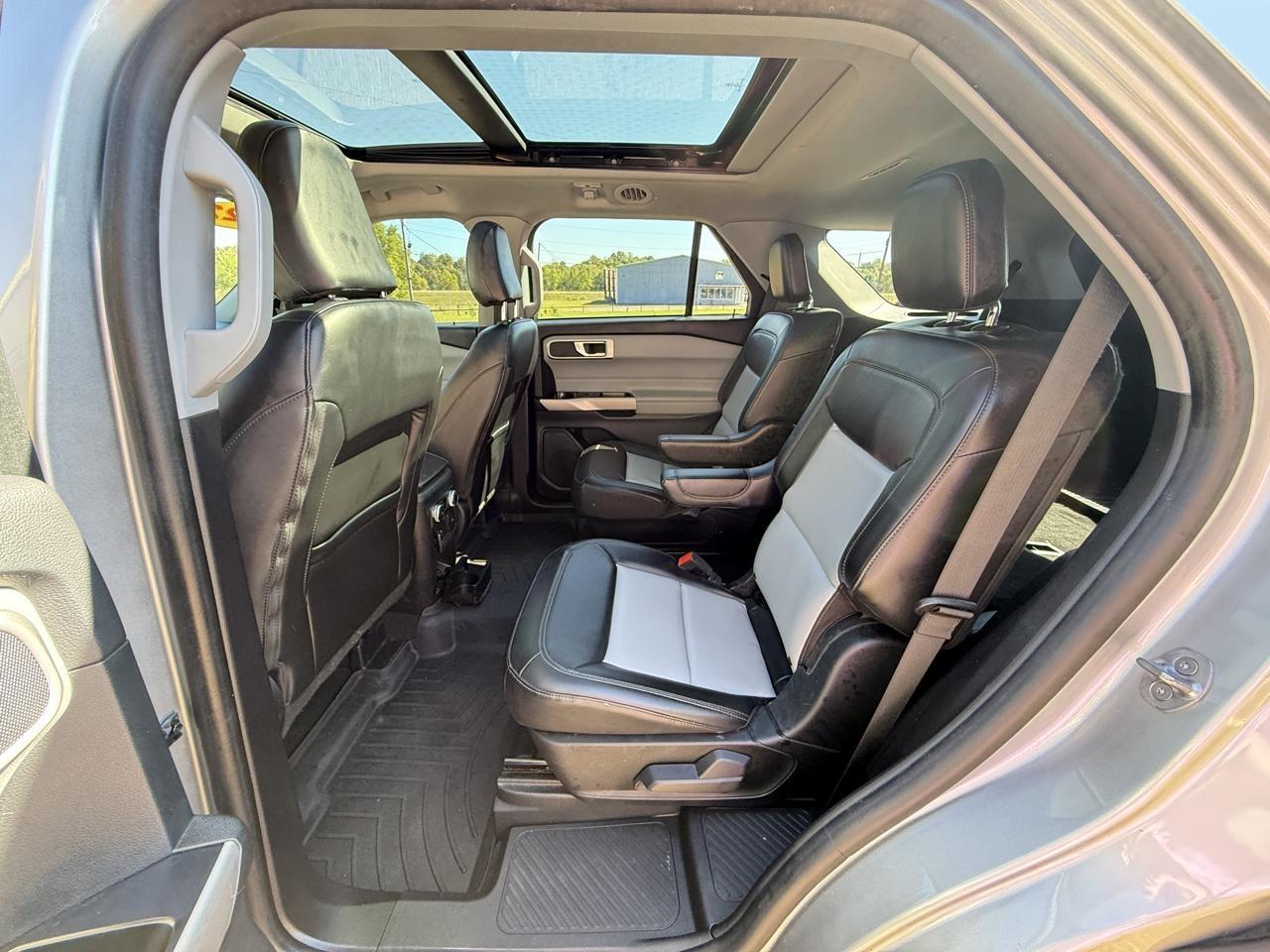 Ford Explorer XLT 4WD 2022