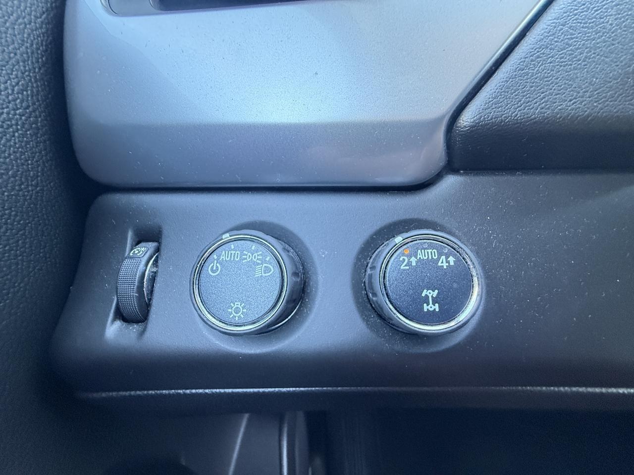 Chevrolet Tahoe 4WD 4dr LT 2020