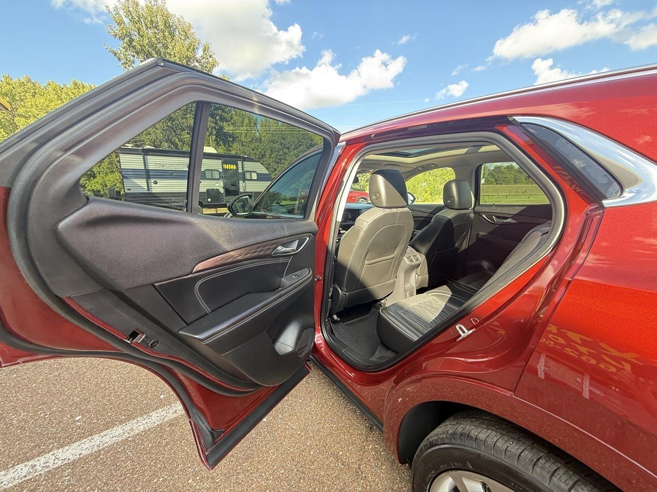 Buick Envision FWD 4dr Avenir 2022