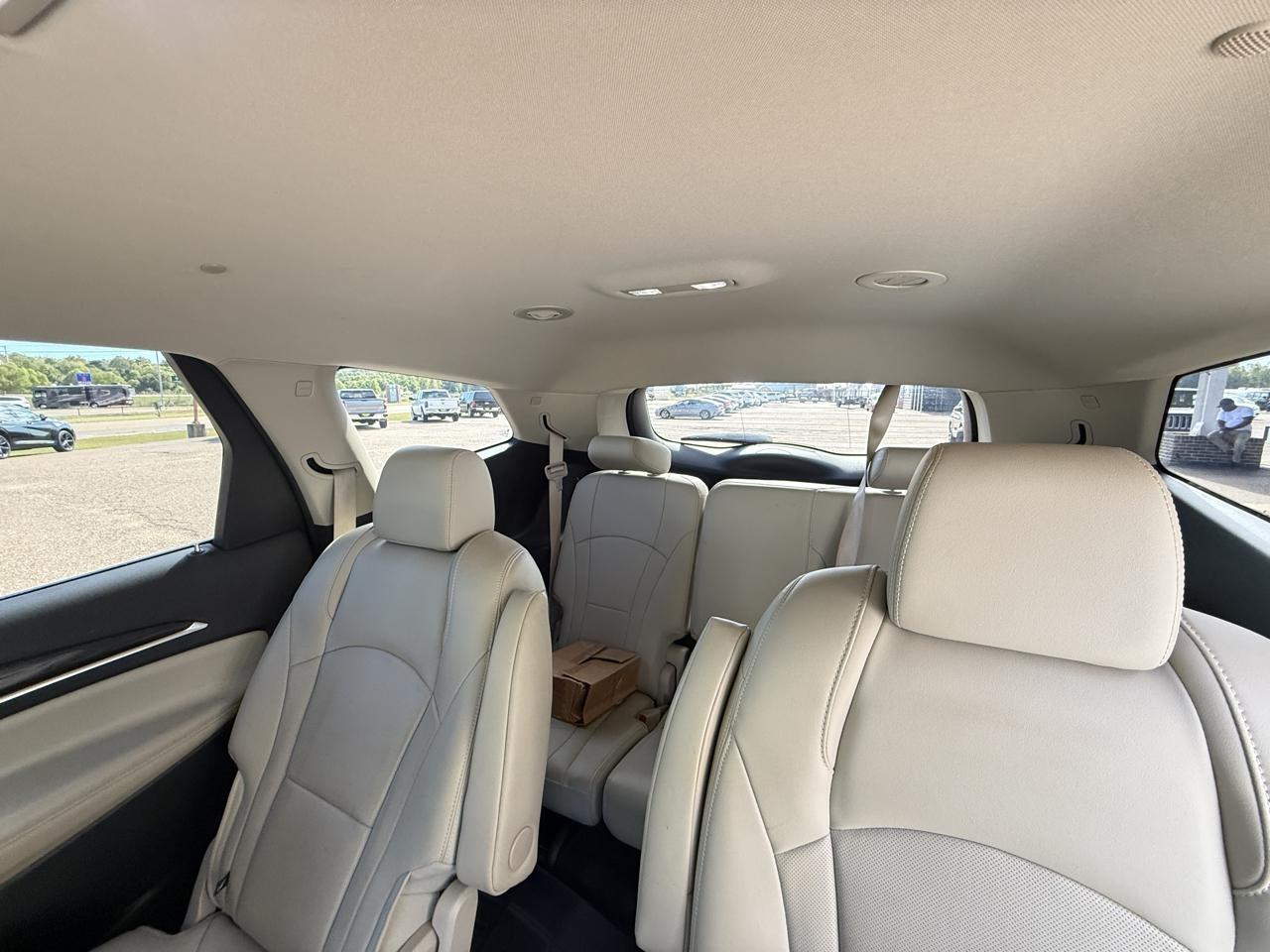 Buick Enclave FWD 4dr Essence 2019