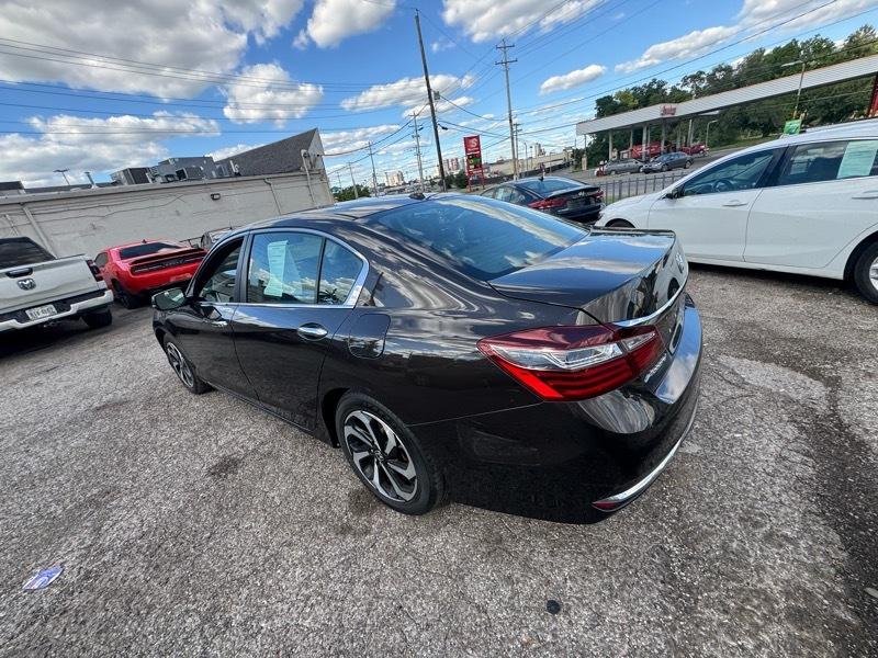 Honda Accord EX-L Sedan CVT w/ Honda Sensing 2017