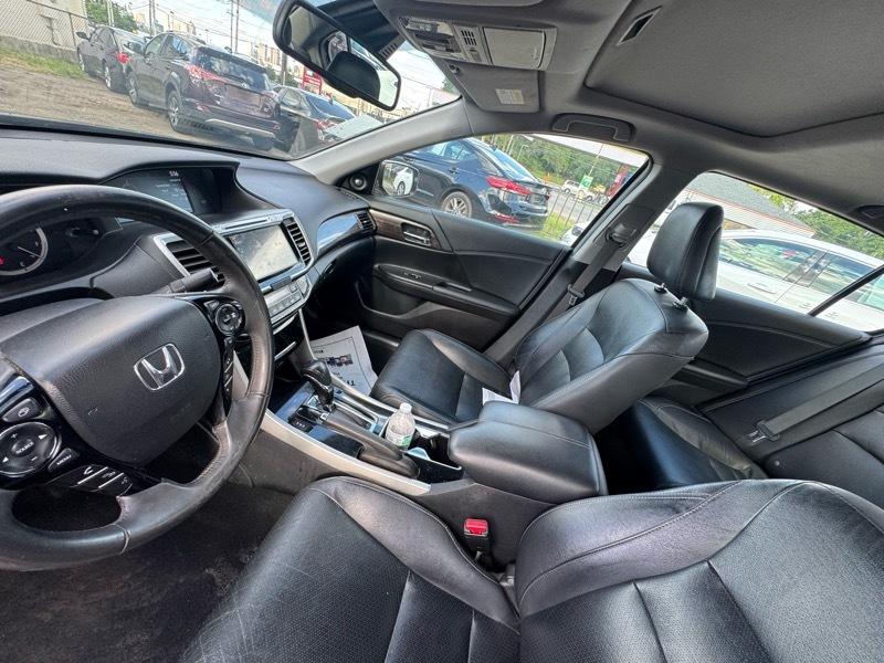 Honda Accord EX-L Sedan CVT w/ Honda Sensing 2017